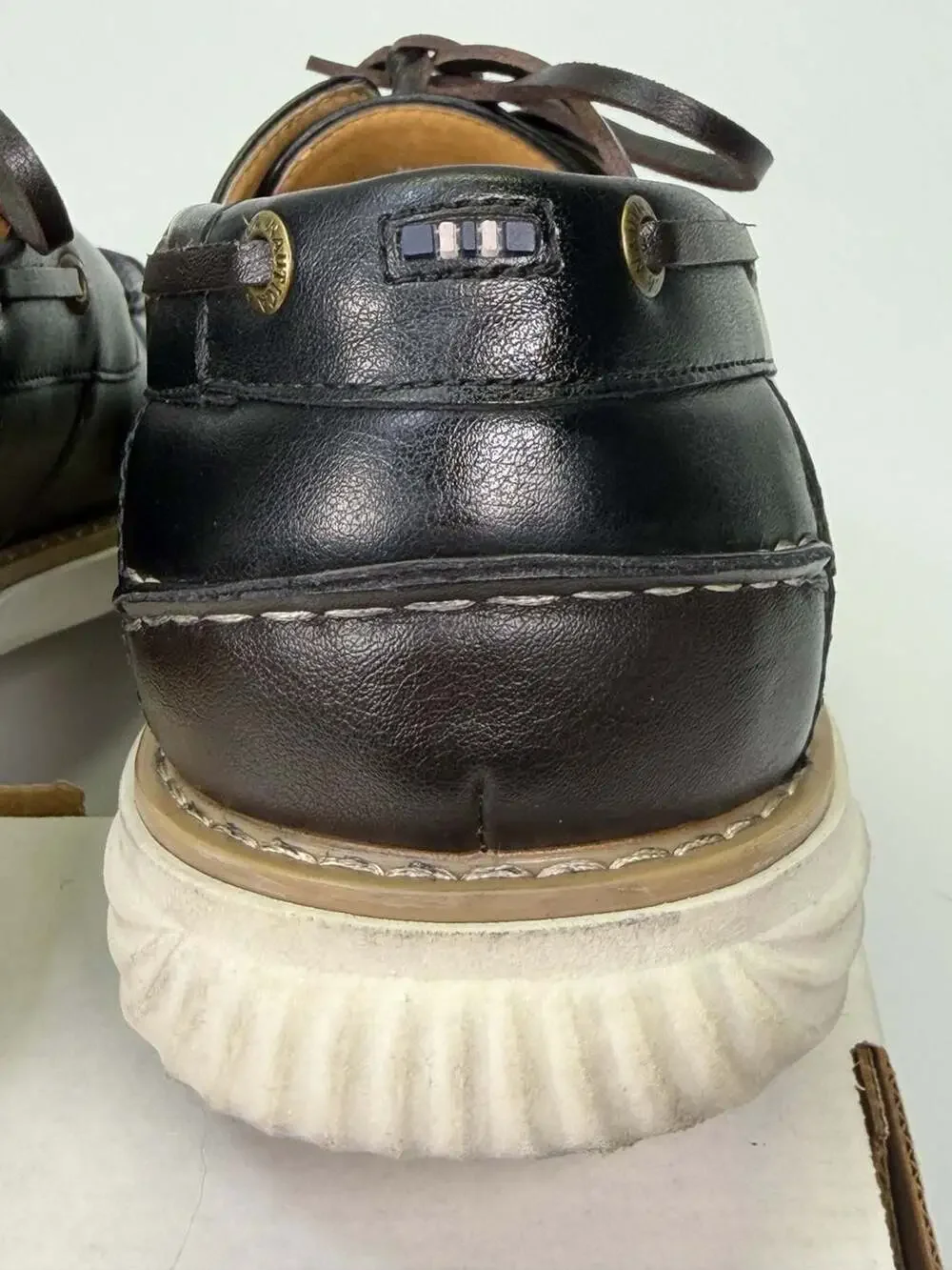 Nautica‎ Men's Moc Toe Boat Shoes with White Sole Size 9.5 Man-made Material